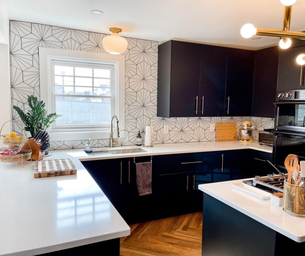 Kitchen Countertop | Kitchen Backsplash | Full Kitchen Remodel | Best General Contractor